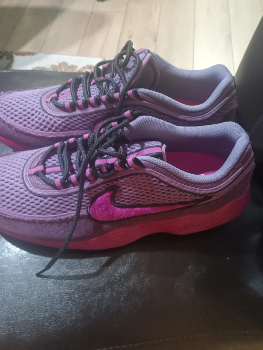 Nike Women’s Purple Mesh Zoom Athletic Sneakers with Pink Accents